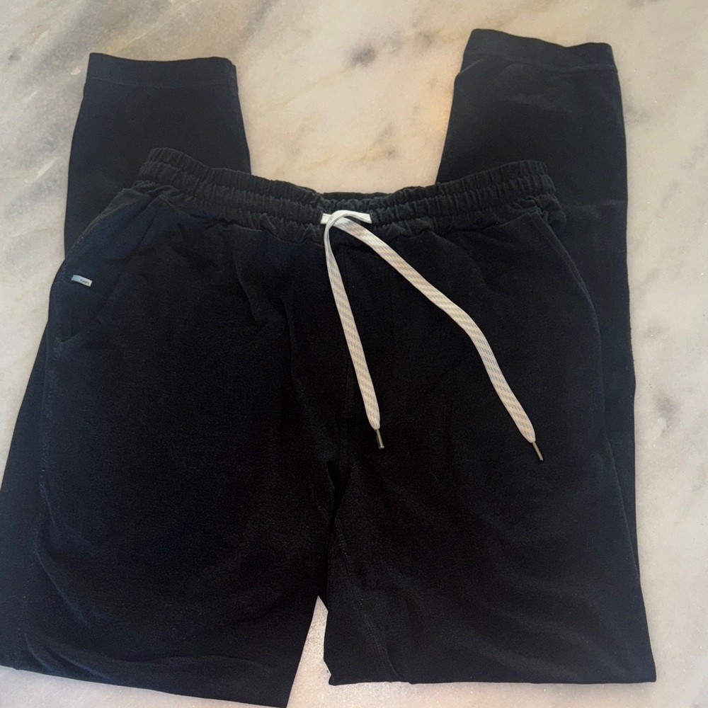 Men’s Vuori Black Jogger Pants